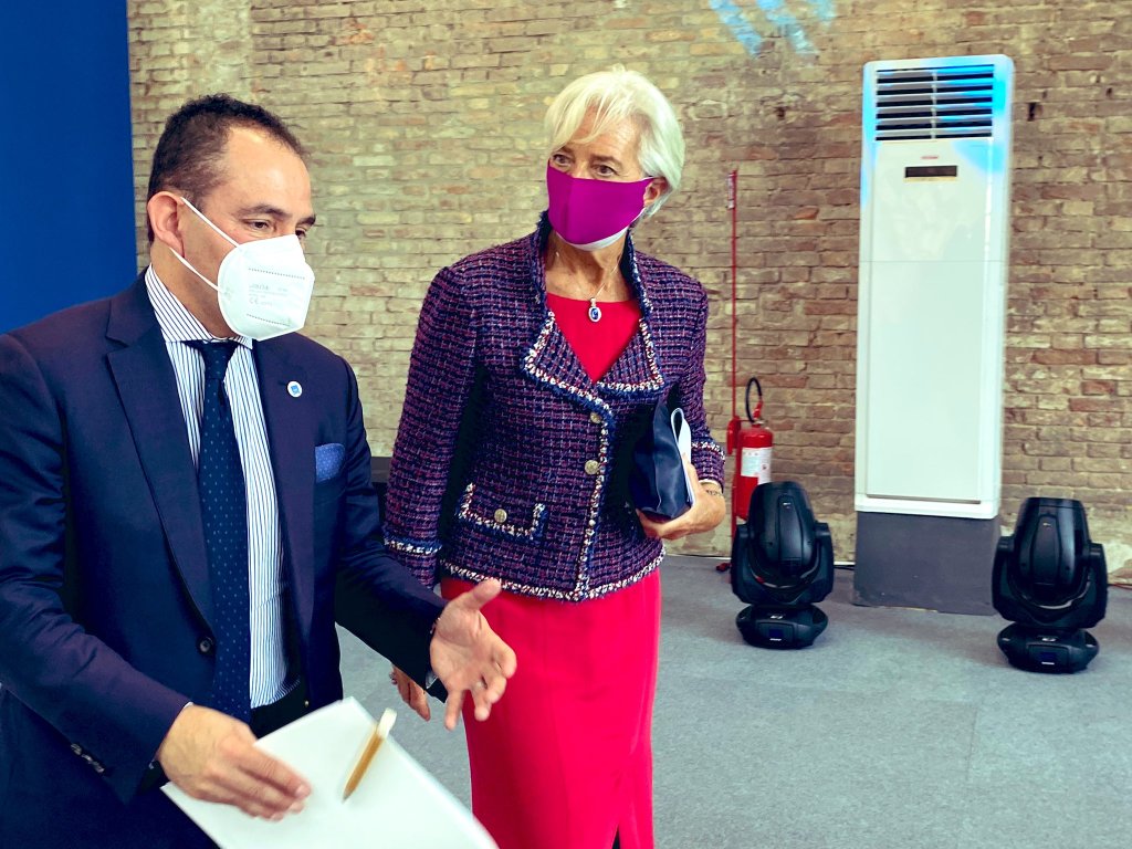 arturo herrera impuesto global